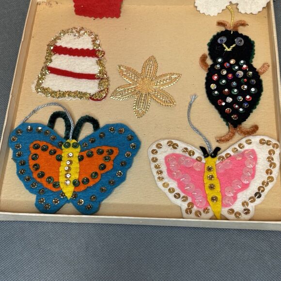 Vintage Christmas Ornaments Handmade Felt & Sequin Santa Claus Snowman Snowflake - Picture 4 of 7